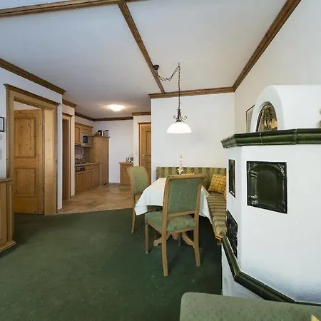 Jenewein Apartman